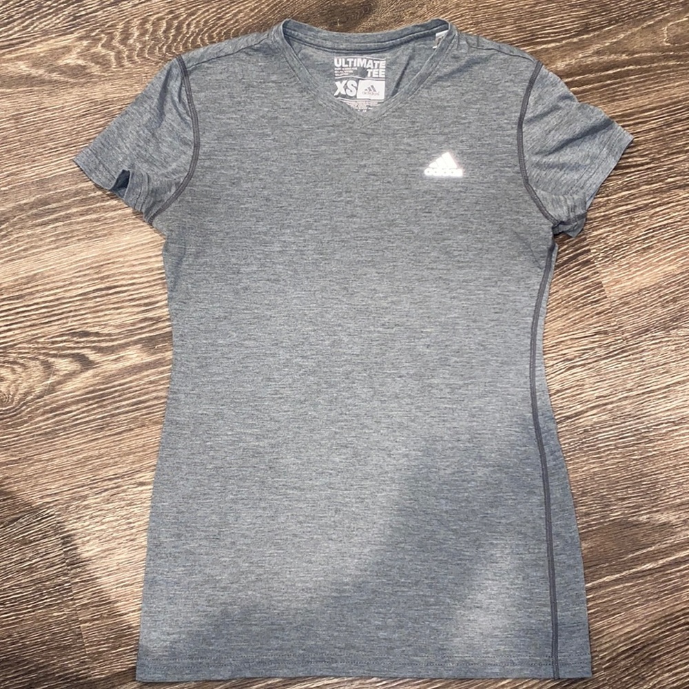 Adidas T shirt size XS